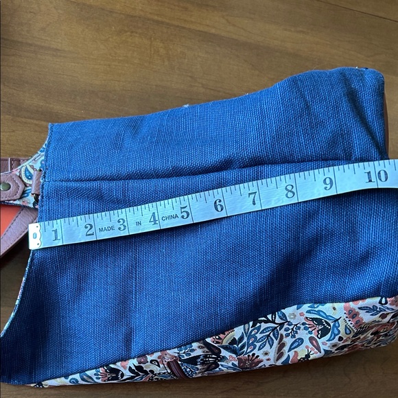 Sakroots Enchanted Forest Tote Patterned Bag - Picture 12 of 13